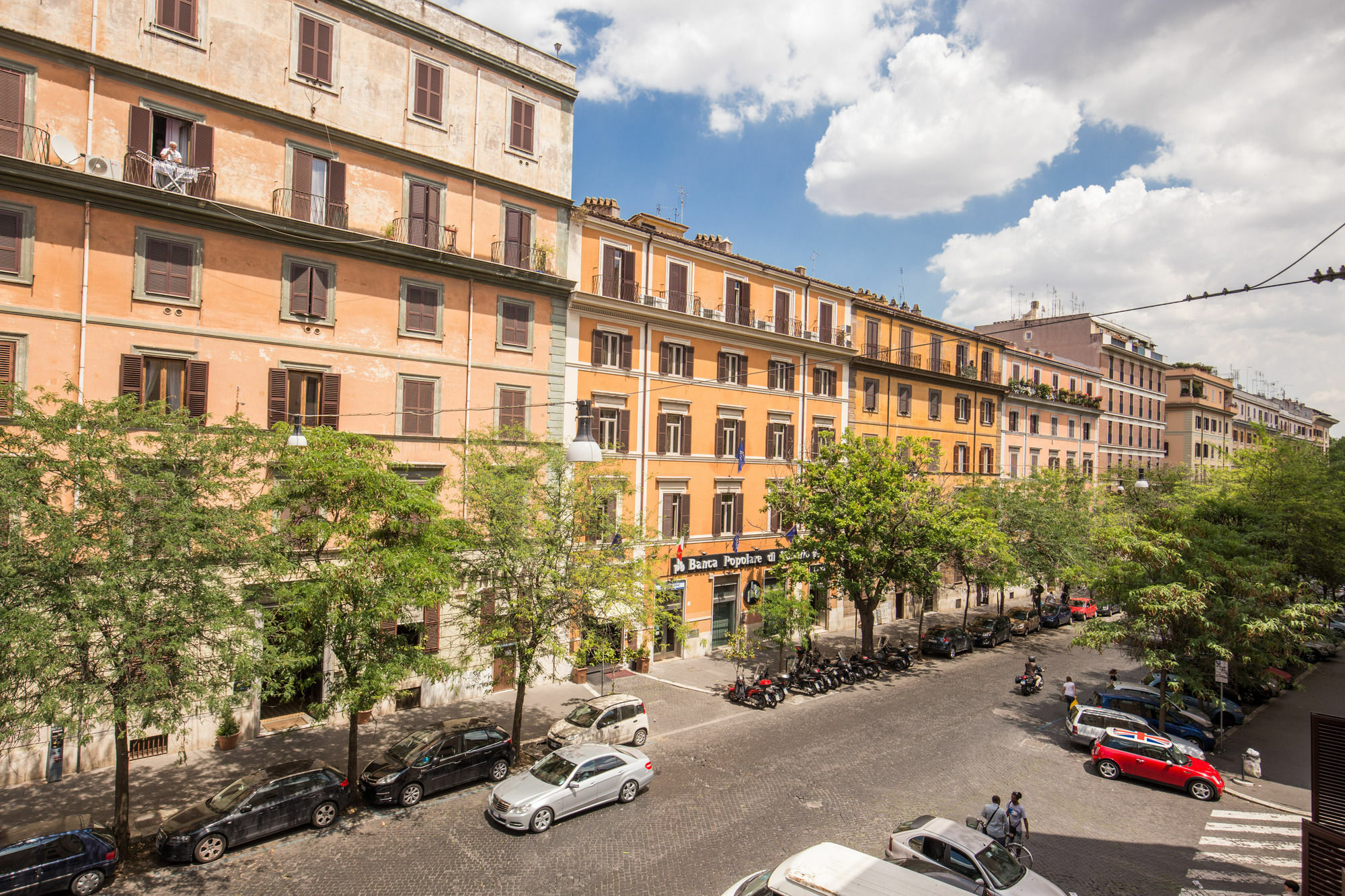 Bed & Breakfast Leoni Di Giada - Close To Station 3*
